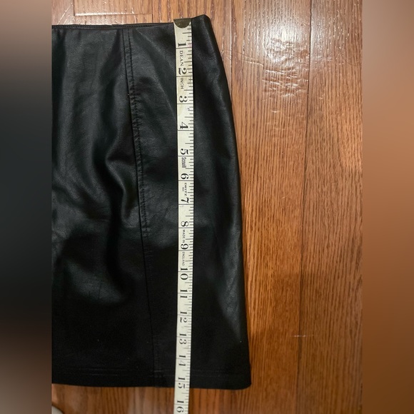 Leather Mini Skirt - Size M - Picture 8 of 8